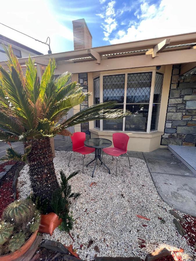 West House 4u * Henley Beach South